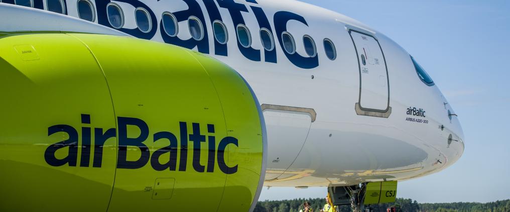 Air Balticin Airbus A220-300 -lentokone 